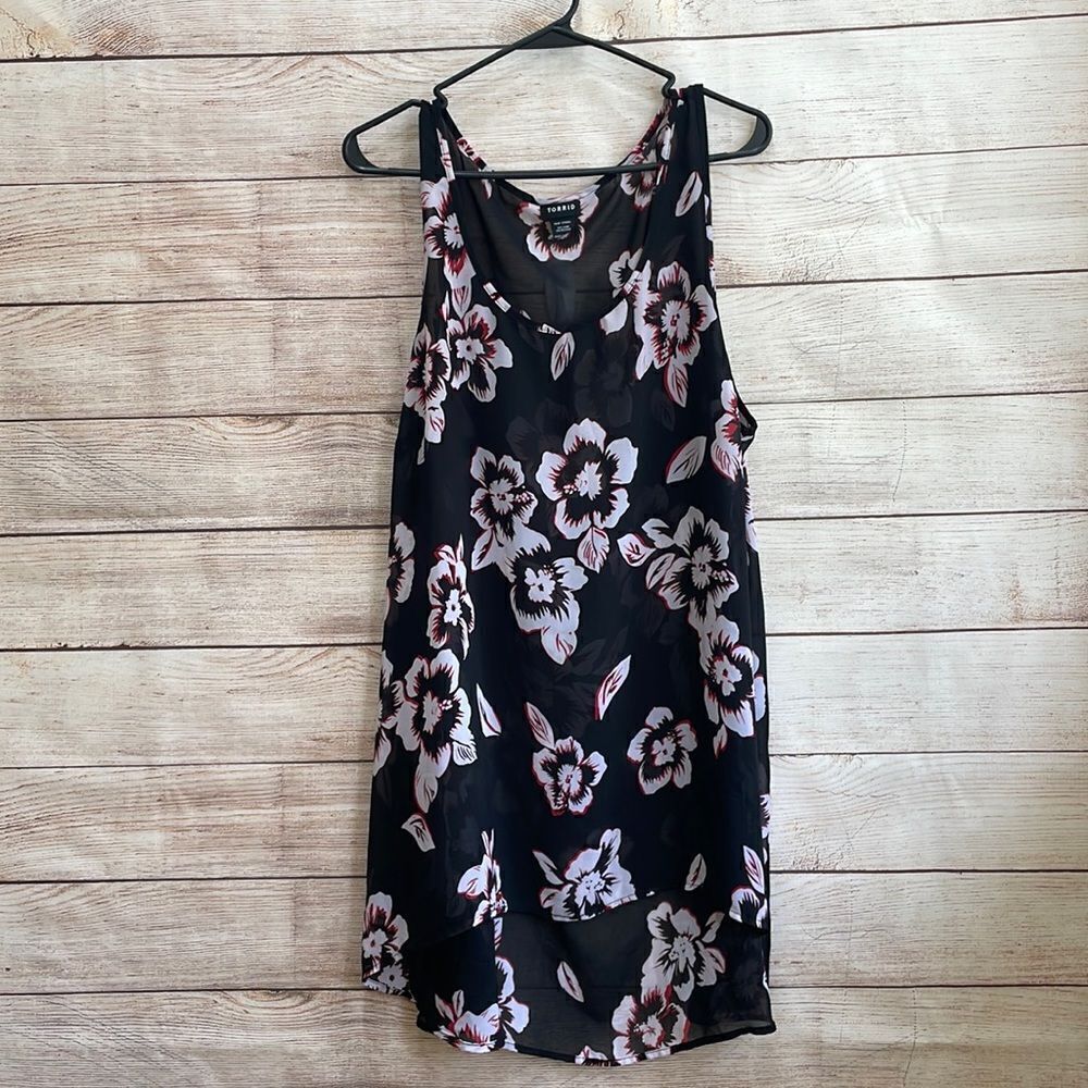 TORRID SWIM COVERUP IN BLACK AND‎ RED FLORAL PRINT
